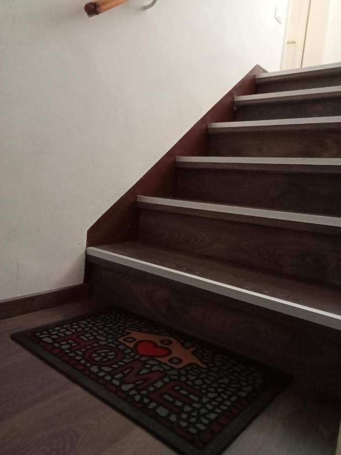 Casa Sofia - Appartamento Con Parcheggio Riservato แตร์นี ภายนอก รูปภาพ