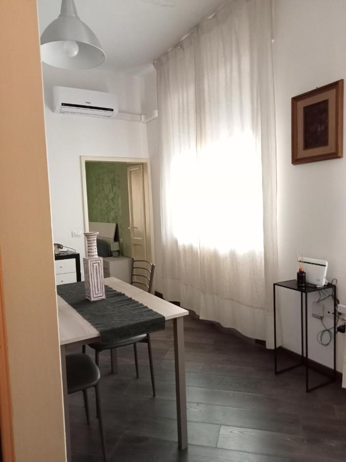 Casa Sofia - Appartamento Con Parcheggio Riservato แตร์นี ภายนอก รูปภาพ