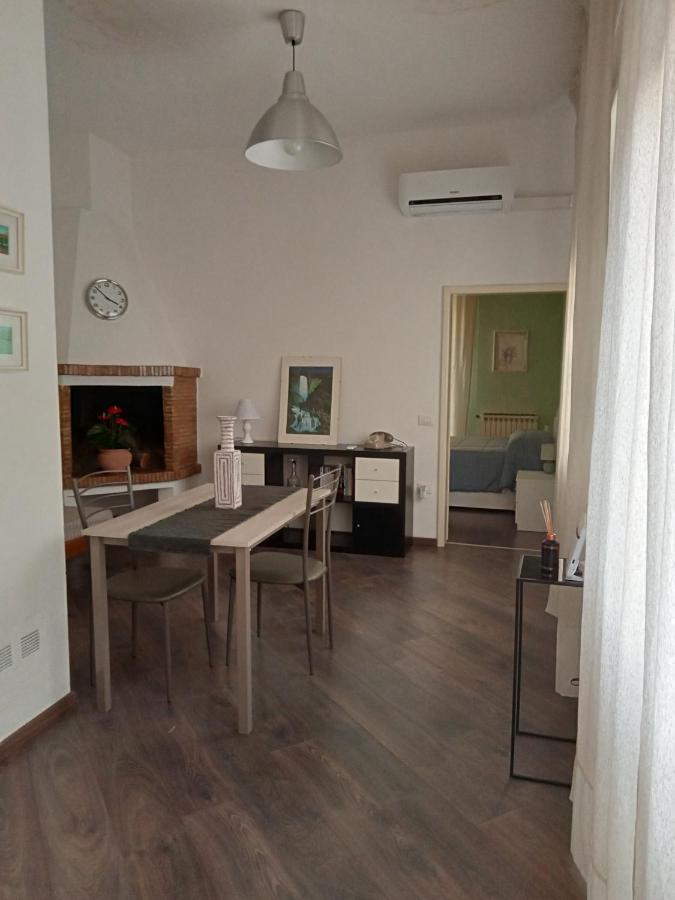Casa Sofia - Appartamento Con Parcheggio Riservato แตร์นี ภายนอก รูปภาพ