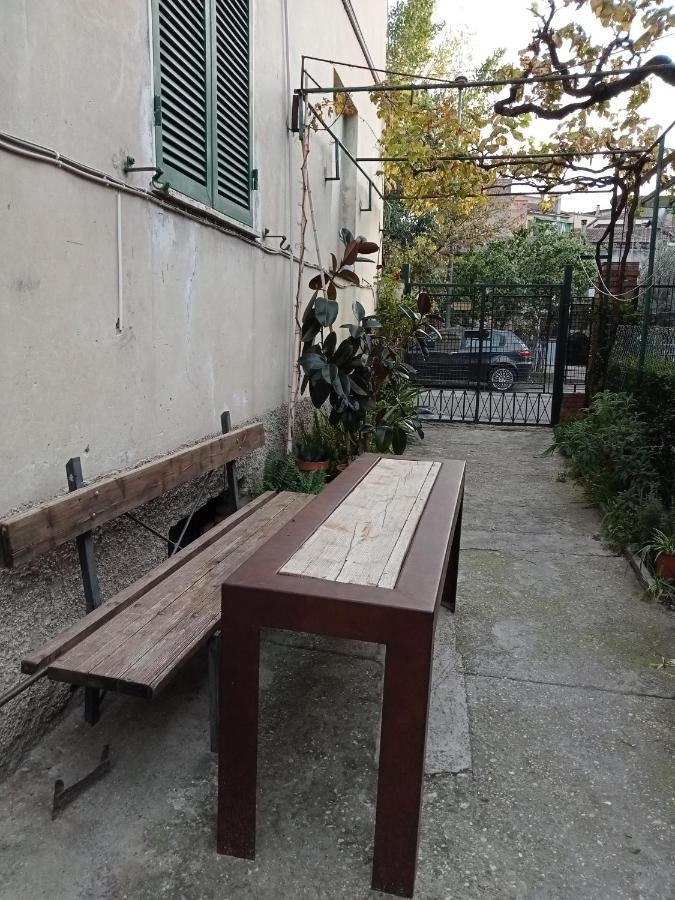 Casa Sofia - Appartamento Con Parcheggio Riservato แตร์นี ภายนอก รูปภาพ